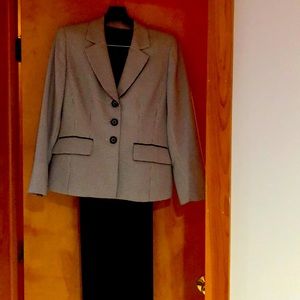 Evan - Picone Ladies Suit